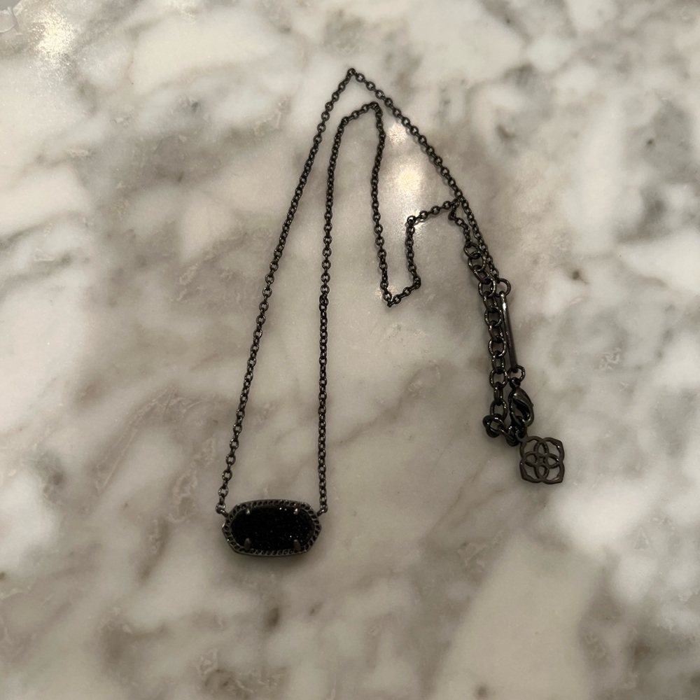 kendra scott elisa black pendant necklace in black drusy